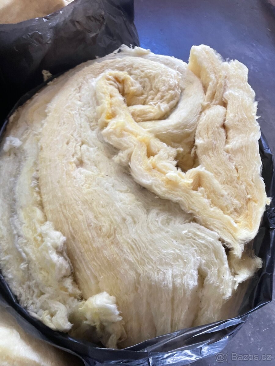 Prodám minerální vatu 20cm tl. + 2x5cm URSA - 2