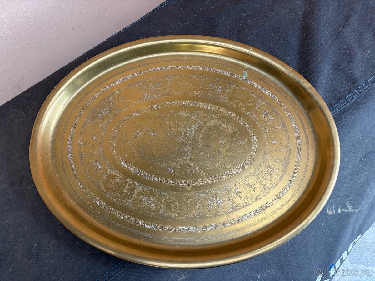 Starožitný tác - 2