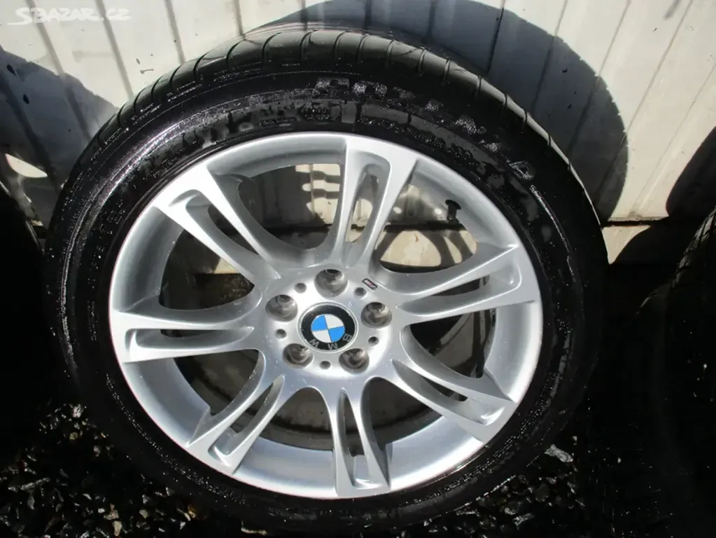 ALU kola BMW F11 8+9x18 ET24 - 2