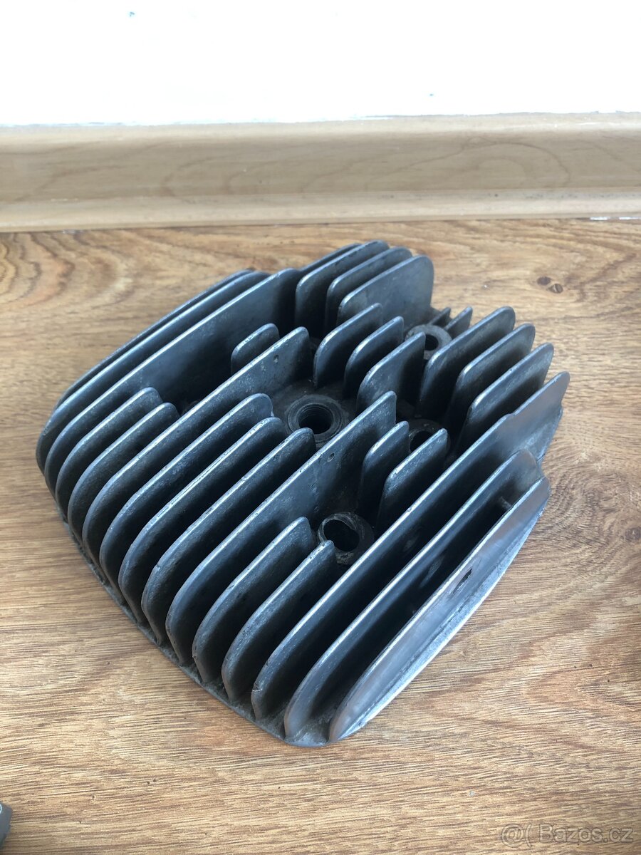 Prodám náhradní díly na motocykl ČZ 175 / 476 a čz 125/476 - 2