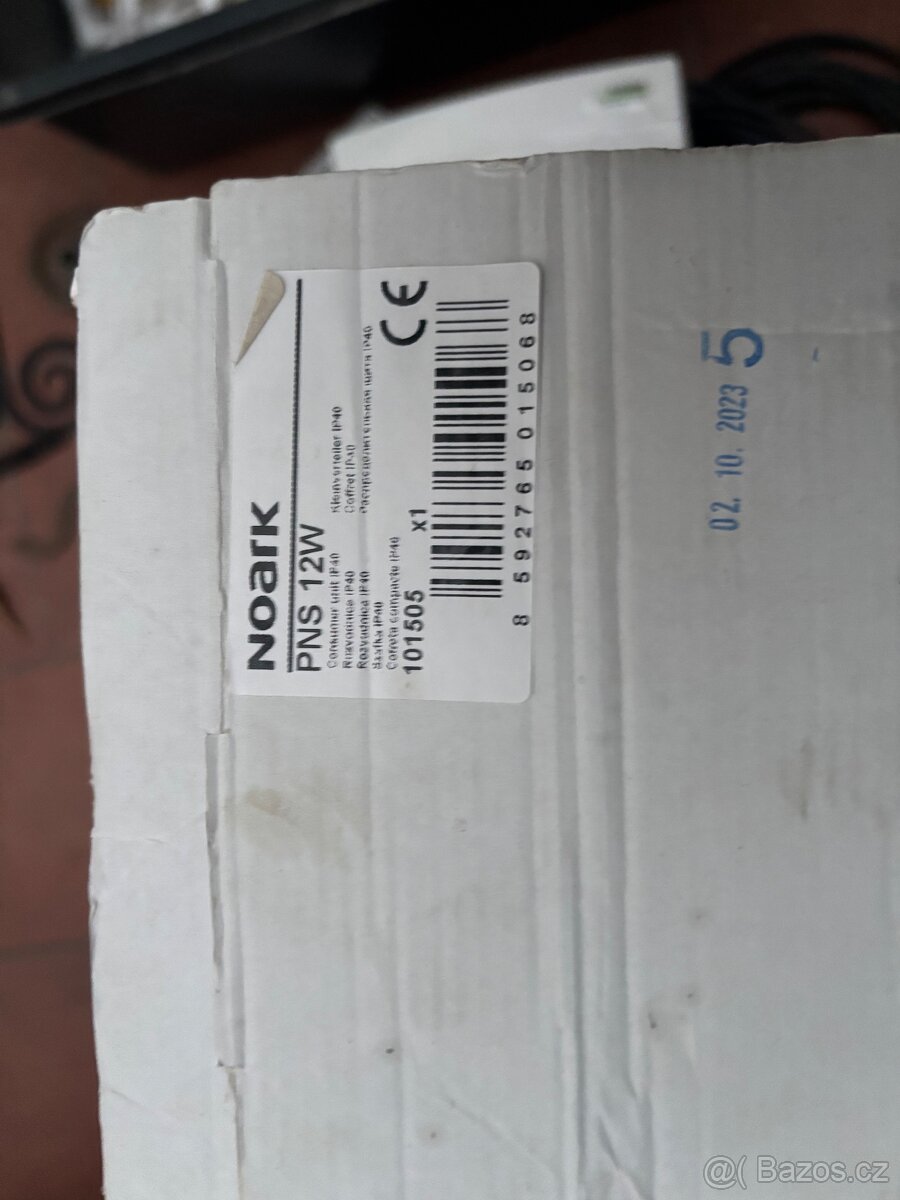 Rozvaděč,kabely,jističe,vypínače ,zásuvky NOVÉ - 2