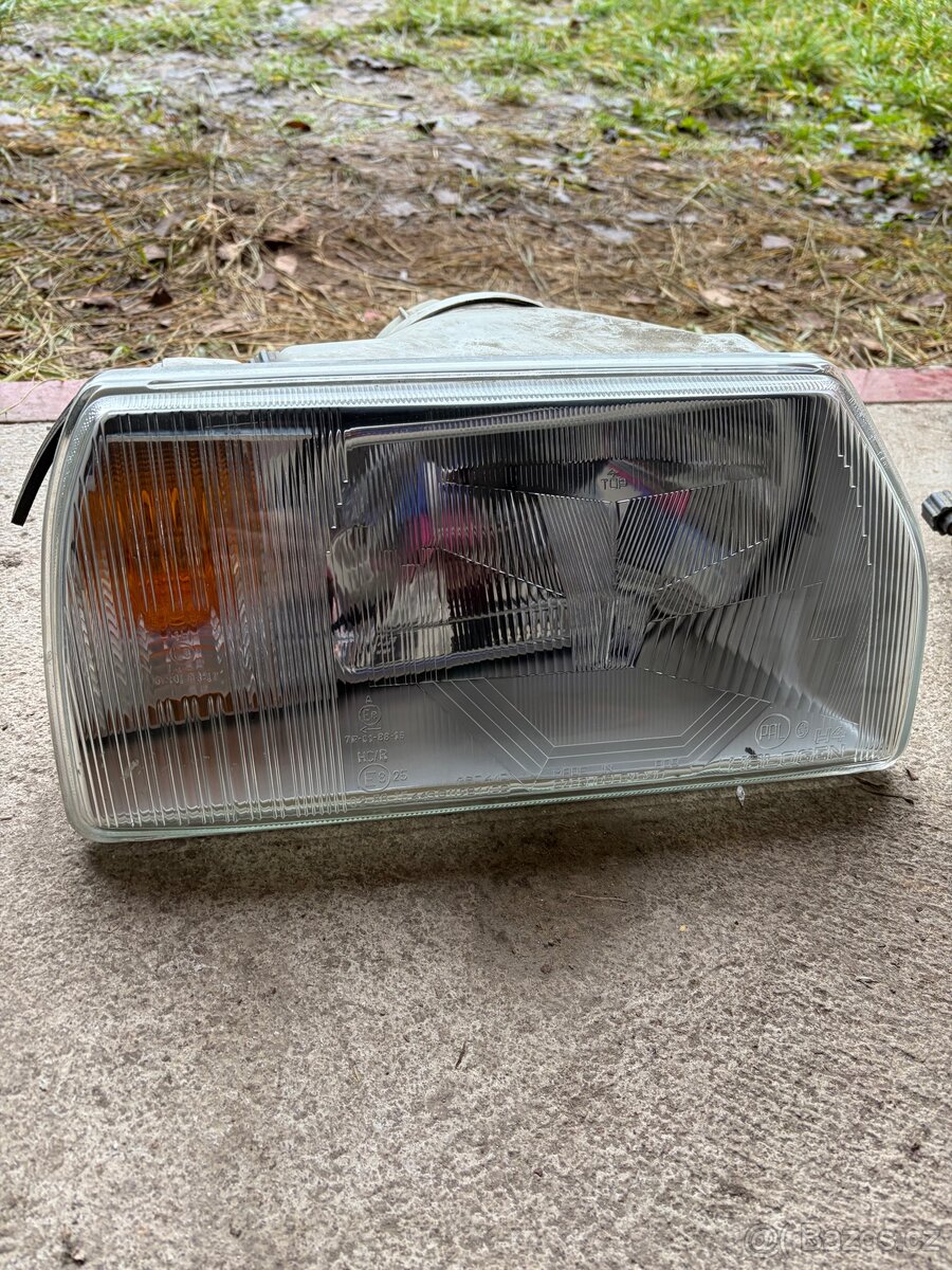 Přední světlomety na škodovku - 2