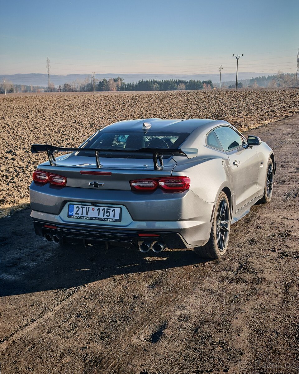 Camaro SS 6,2 V8 339kW - PRONÁJEM - 2