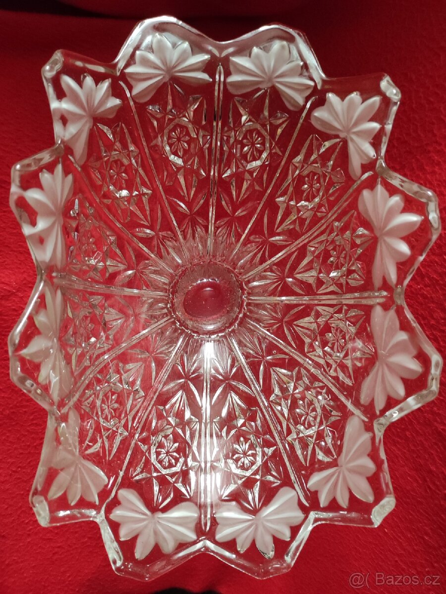 Skleněná mísa na noze - 2