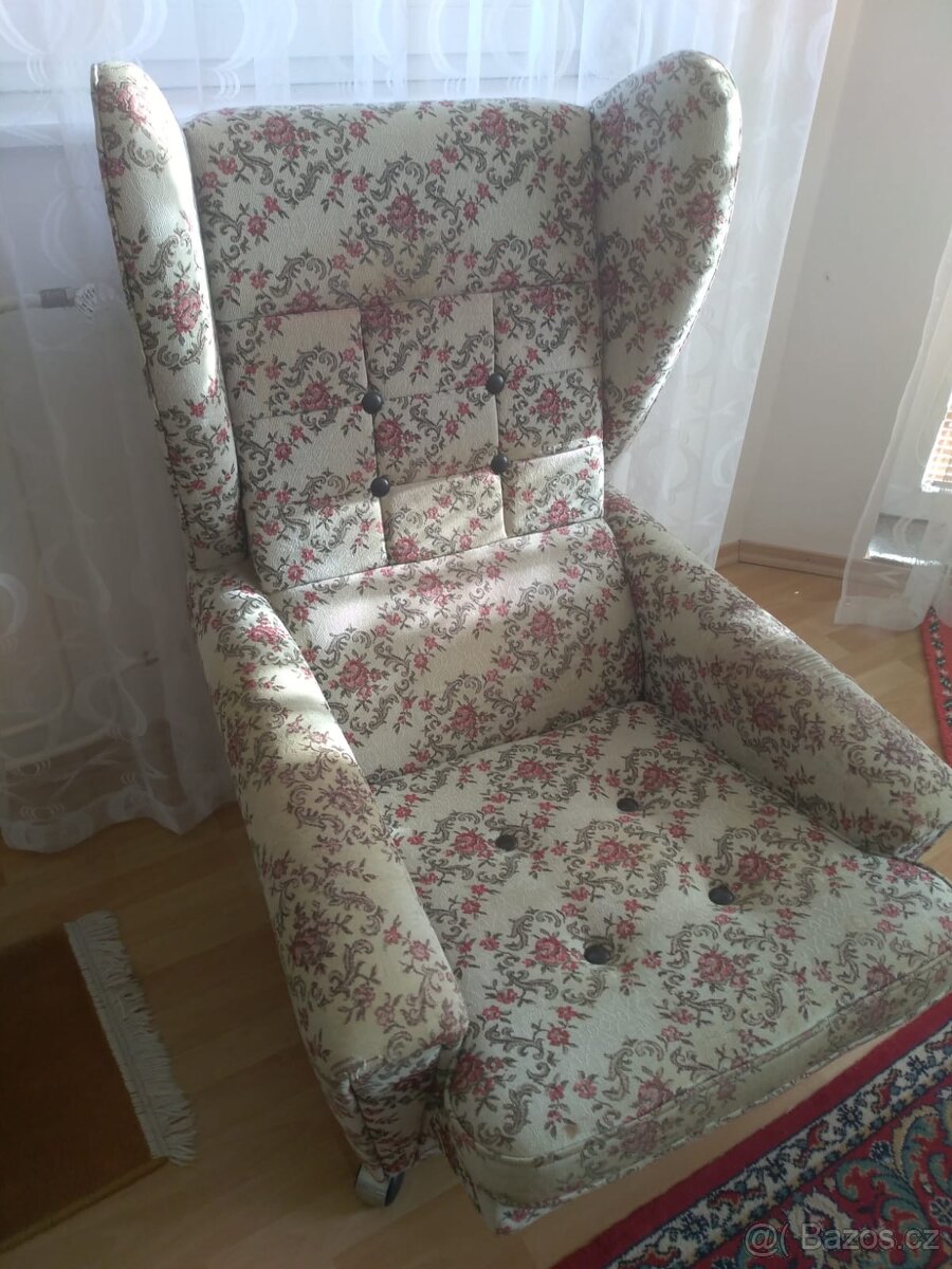 starší křeslo - ušák - 2