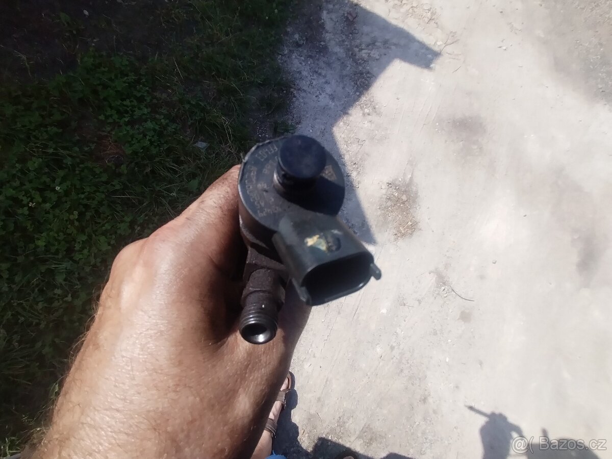 Vstriky Ford mazda 1.6 tdci - 2