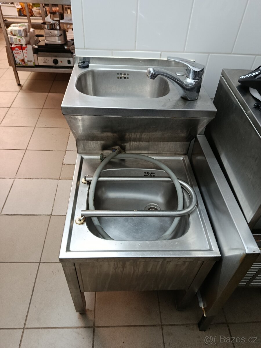 Nerezová výlevka - 2