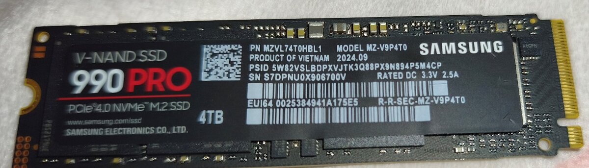 SAMSUNG 990 PRO SSD -MM2 ---4TB - 2