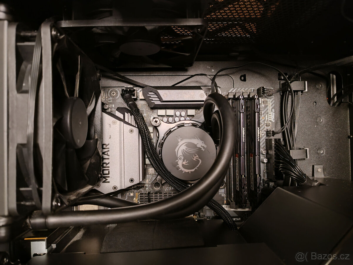PC s i7 9700k + GTX1070 + 32 GB RAM - 2