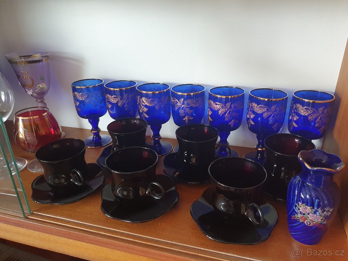 Sady starožitných hrníčků - 2