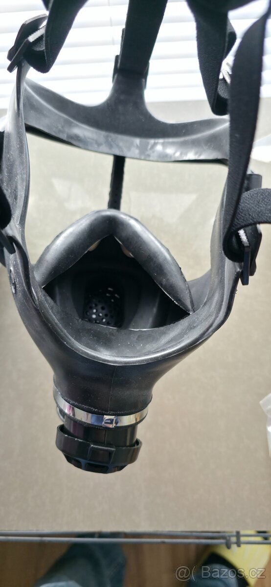 Plynová maska CM5 vojenská hasiči policie samopal - 2