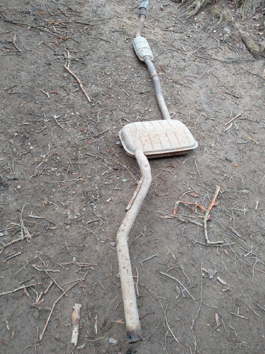 Prodám výfuk Volvo V70 2,5TDI, r. 1999, 103kW - 2