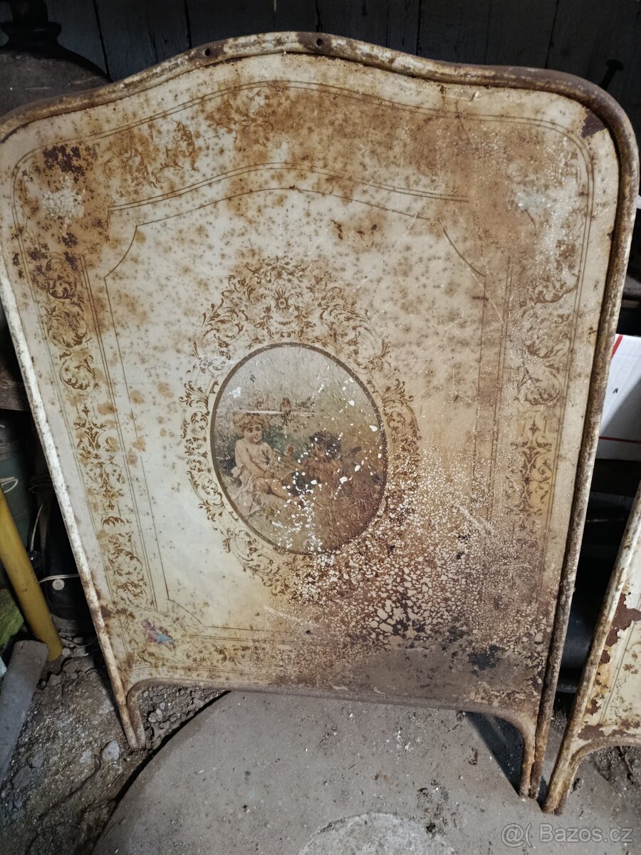 Starožitné kovové čelo dětské postele s malbou andělíčků - 2
