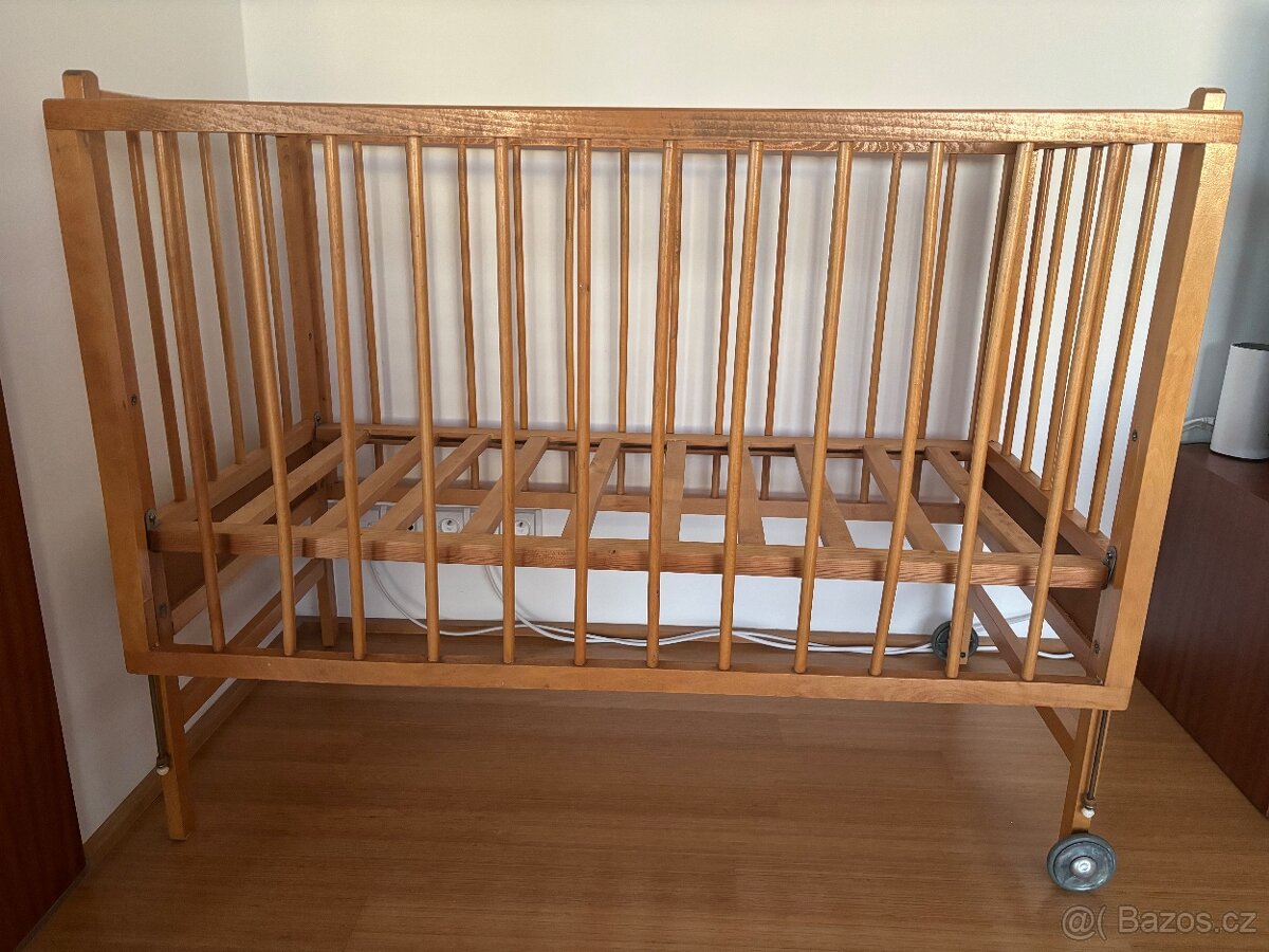 Dětská postýlka ZA ODVOZ - 2