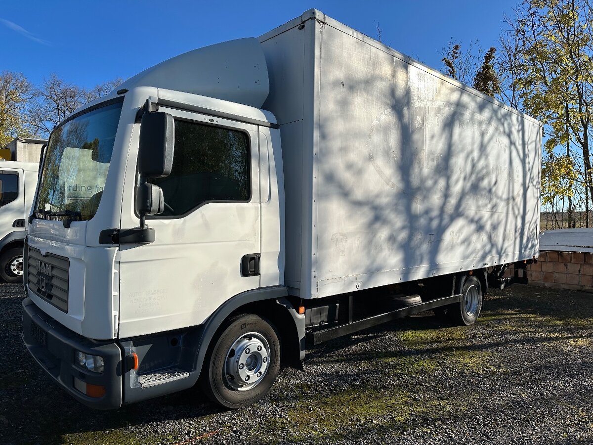 MAN TGL 7.150 skŕin s hydr čelem. - 2