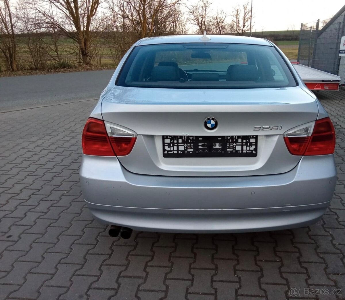BMW E90 325i - 2