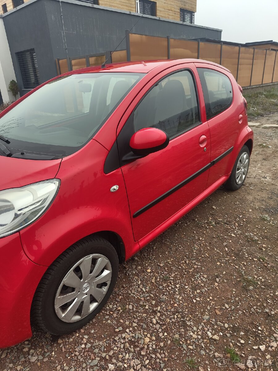 Peugeot 107 1.0 - 2