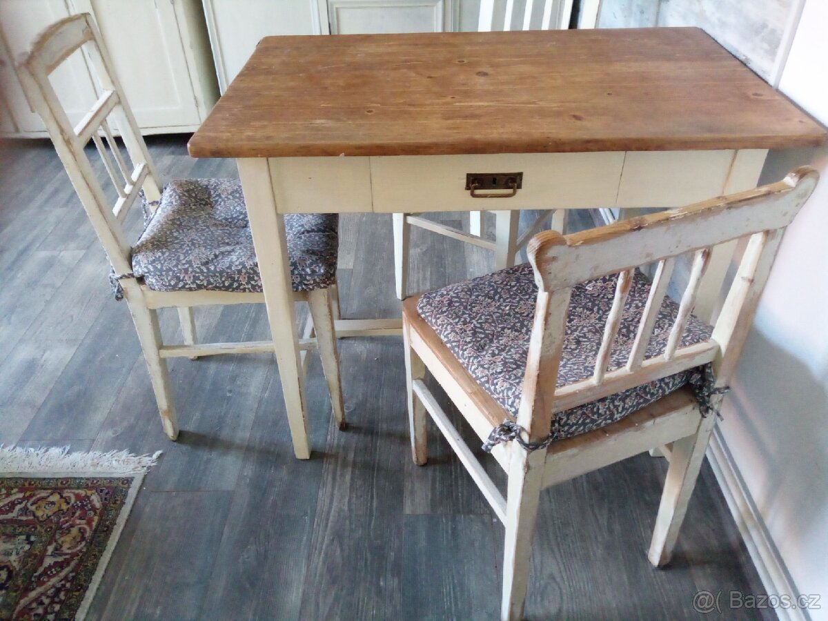 Starožitný stůl s trnoží a tři židle, vintage patina - 2