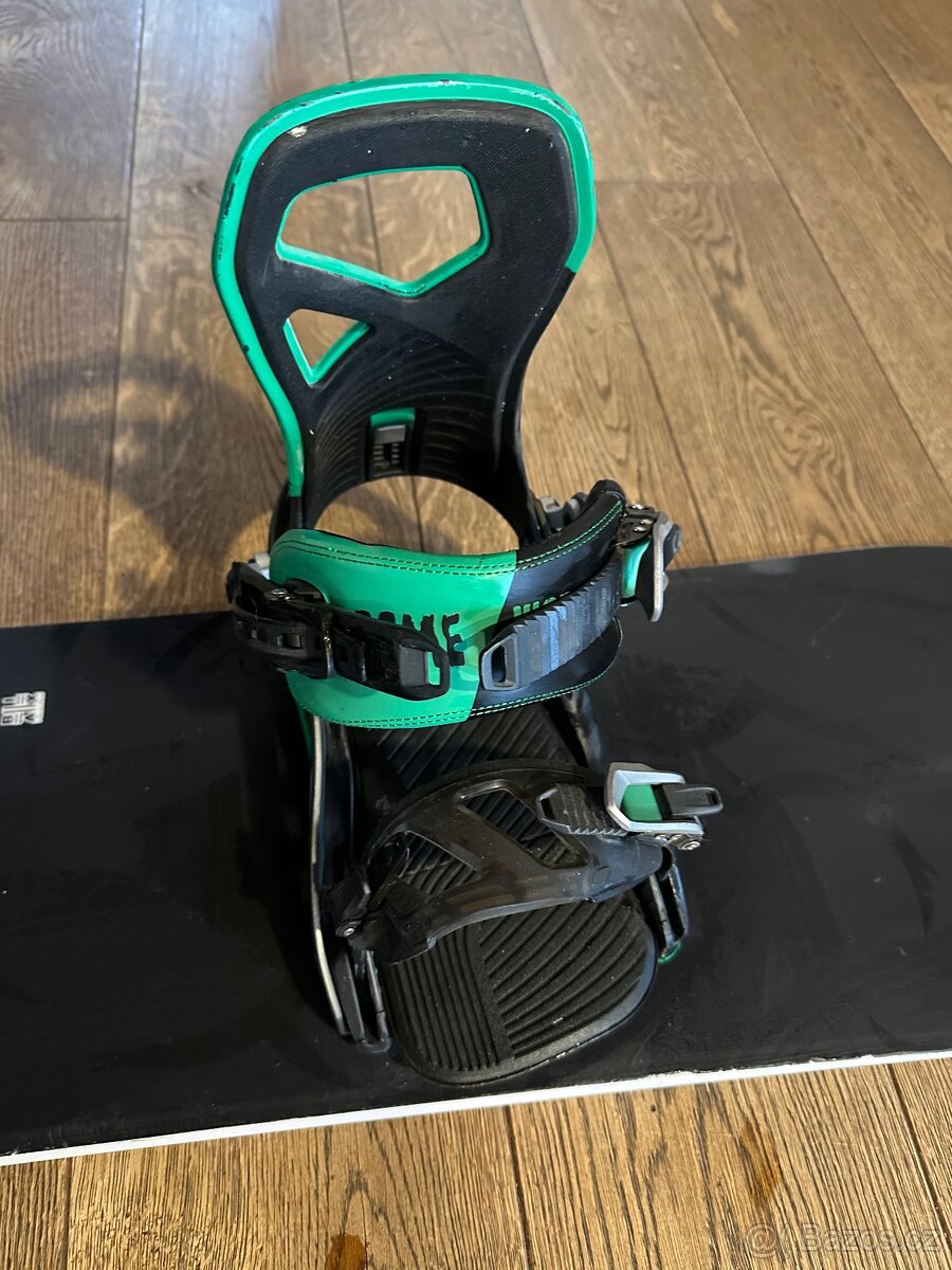 Snowboard s vázáním 145cm - 2