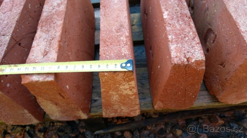 Staré klenbové cihly - 2