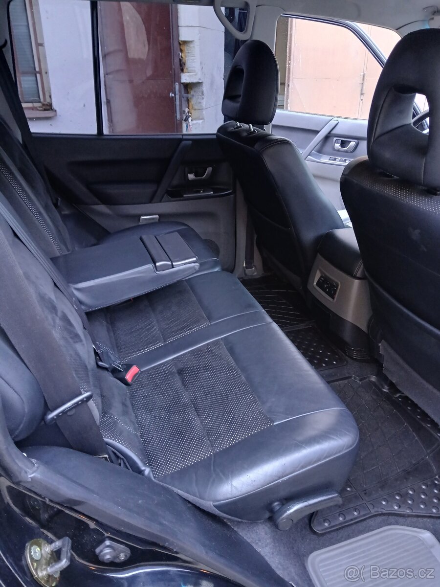 Mitsubishi pajero V60 - 2