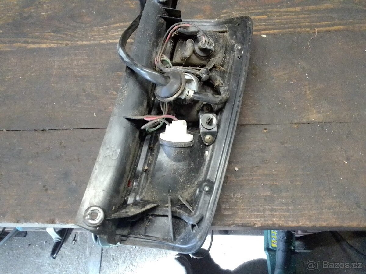 Suzuki Ignis 1 zadní světlo - 2