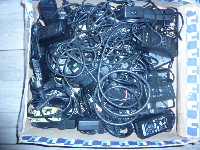 NAPÁJECÍ EXTÉRNÍ ZDROJE PRO NOTEBOOKY,TISKÁRNY,MONITORY,TELE - 2