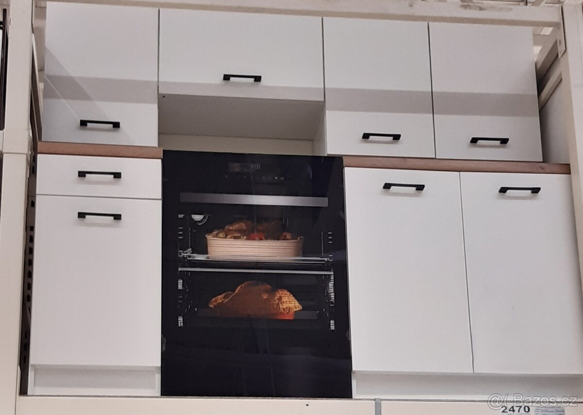 Kuchyňská linka 1,8 m bílá mat - 2