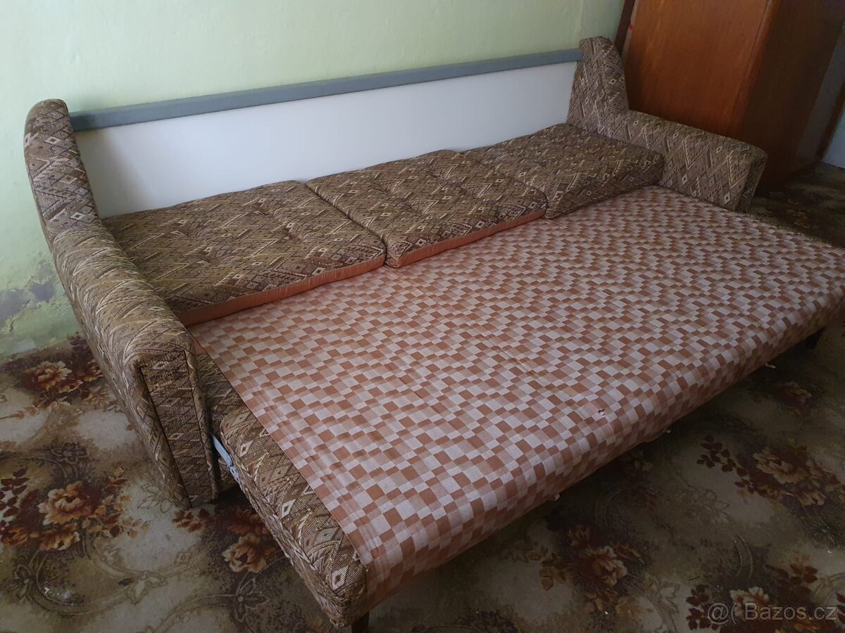 Rozkládací gauč - 2