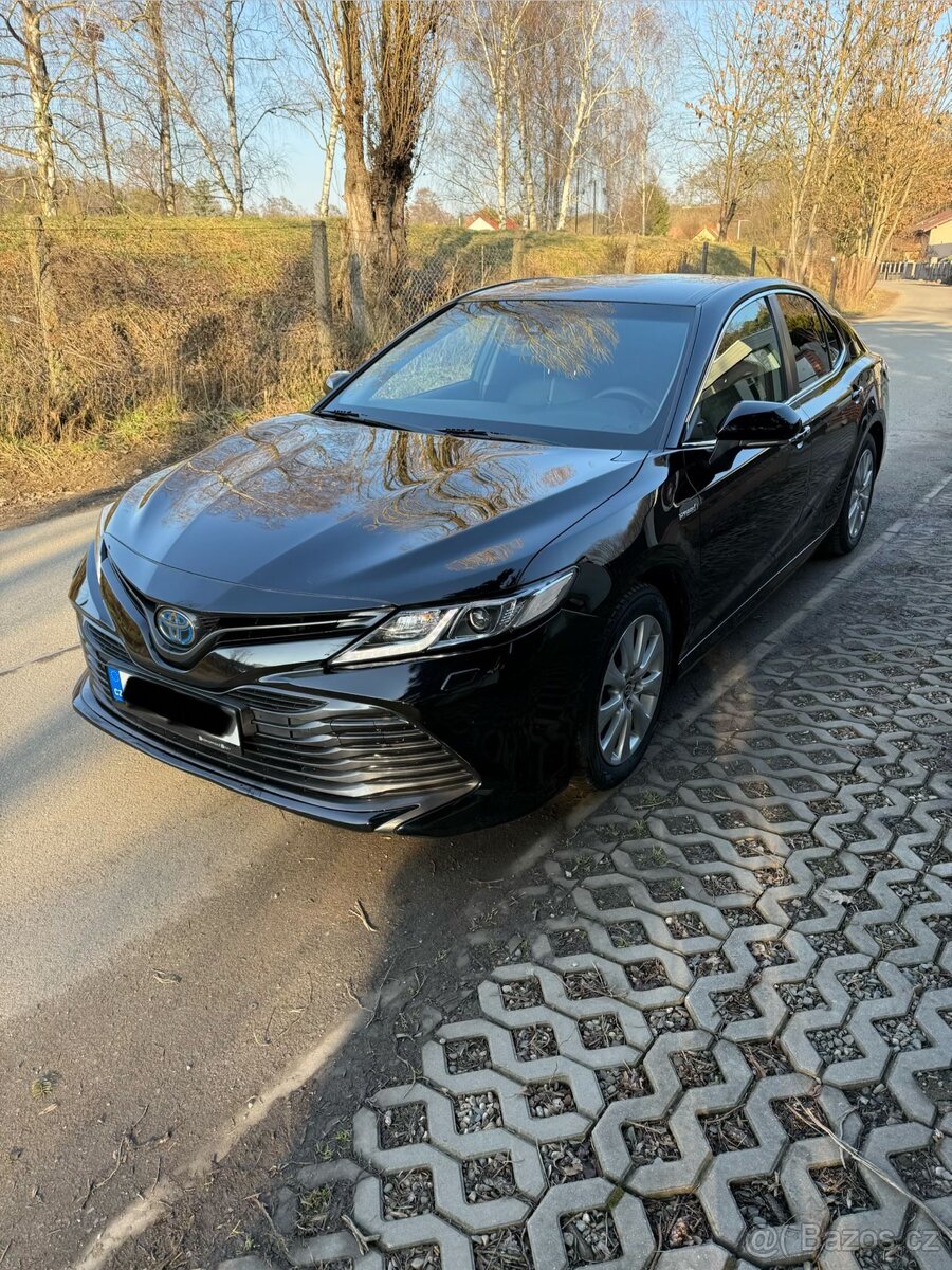 Toyota Camry - 2