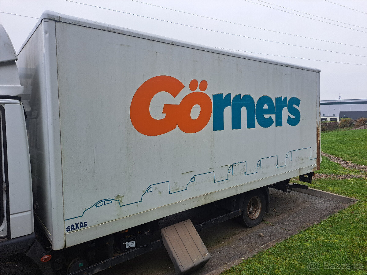 Prodáme skříňovou nástavbu Saxas 2012 - 2