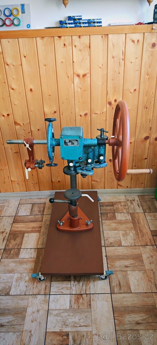 Zavíračka konzerv - 2