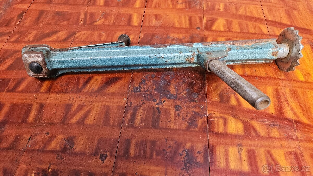 Škoda 110 LS hever - 2