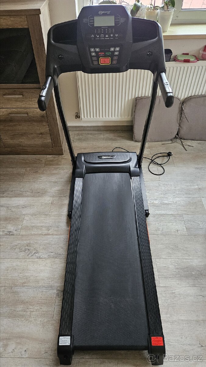 Běžecký pás Master F11 - 2