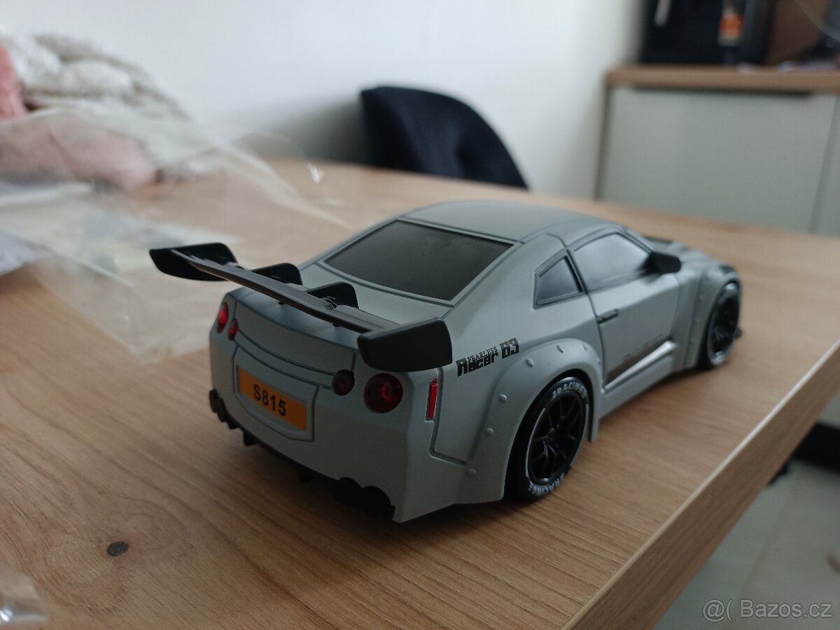 RC 1:24 Skyline - 2