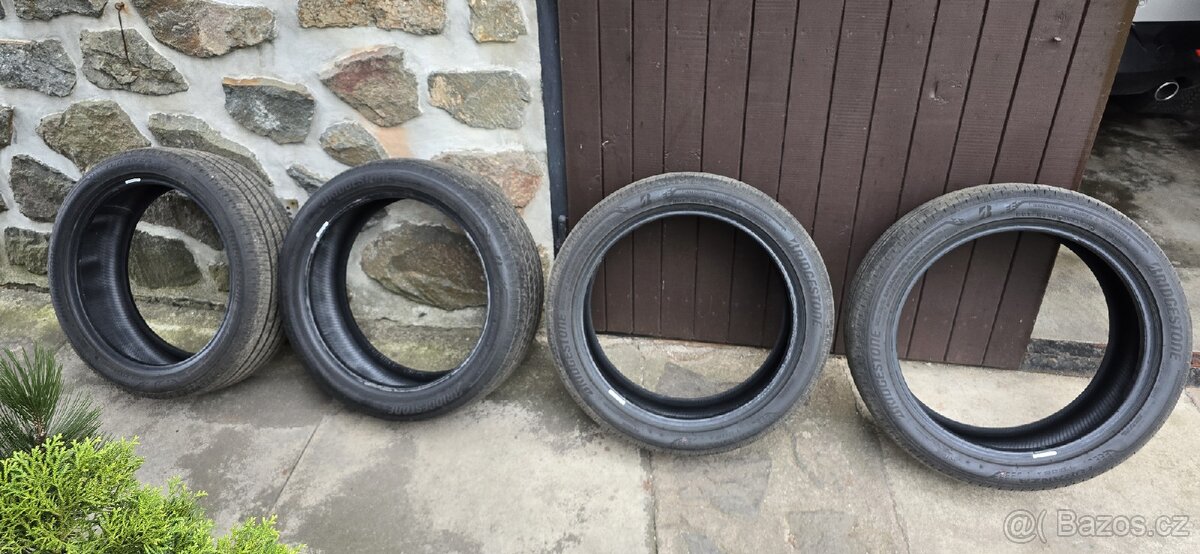 Pneumatiky Bridgestone(letní)R18 215/45 89W - 2