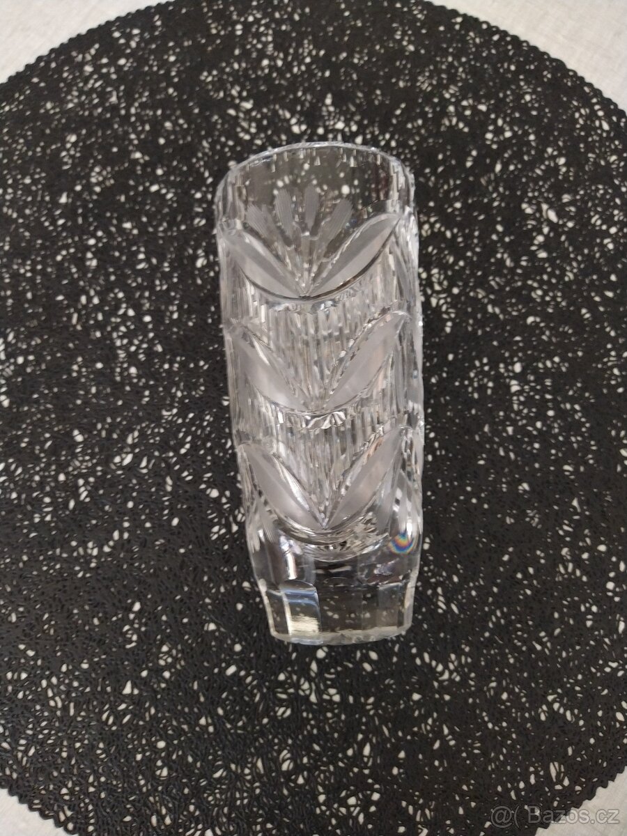 Křišťálová broušená váza - 2