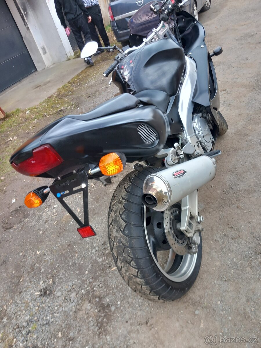 Yamaha YZF 1000R - 2