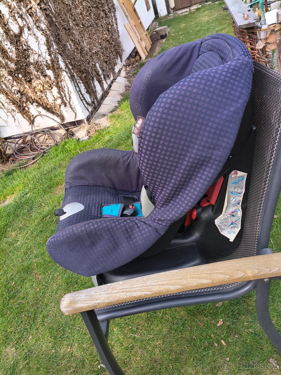 Dětska autosedačka - 2