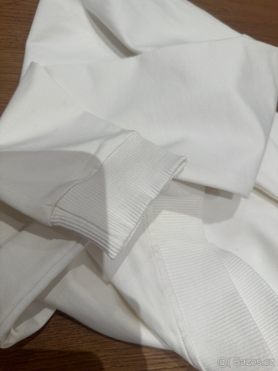 Dívčí svetřík - 2