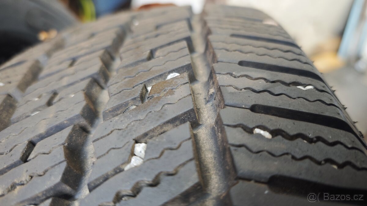Zimní 195/65 r16C 2ks - 2