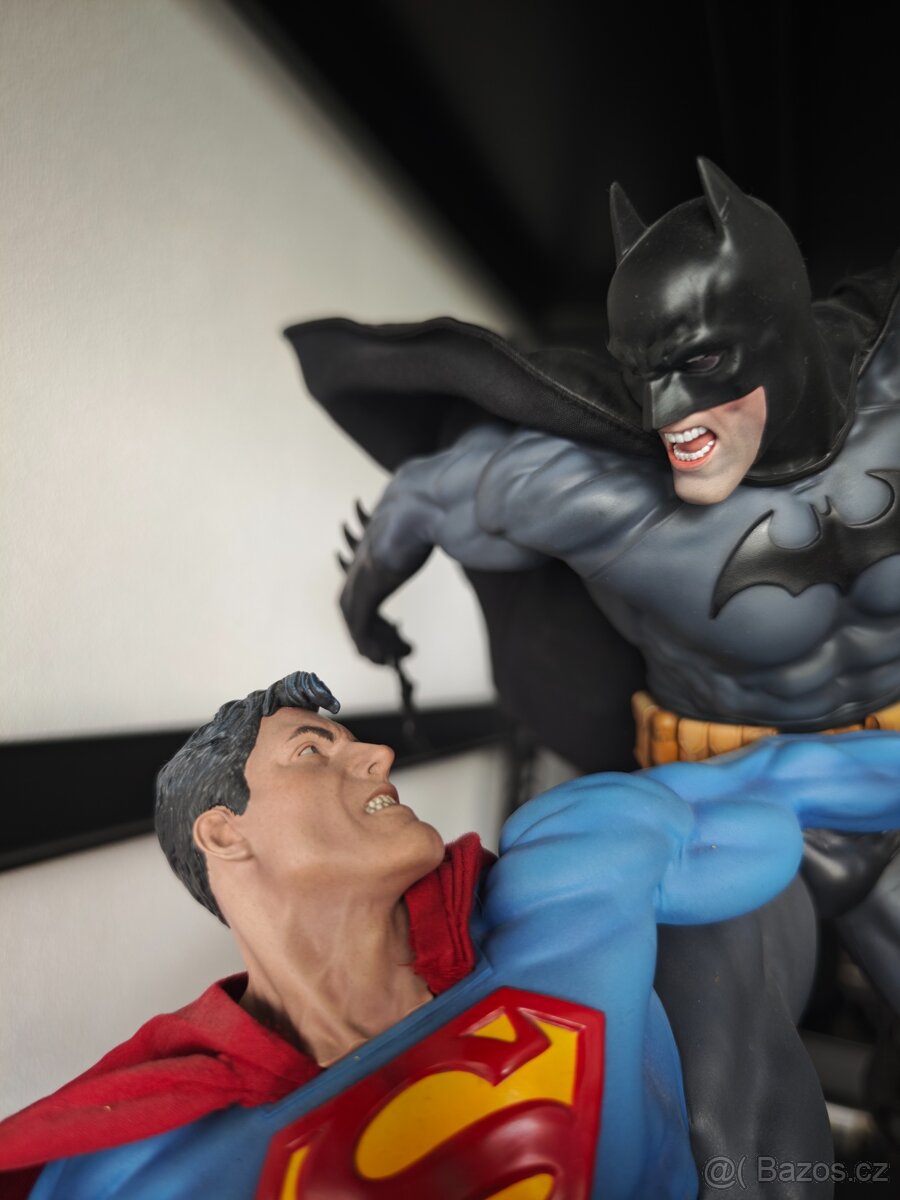 Batman vs Superman sideshow - 2