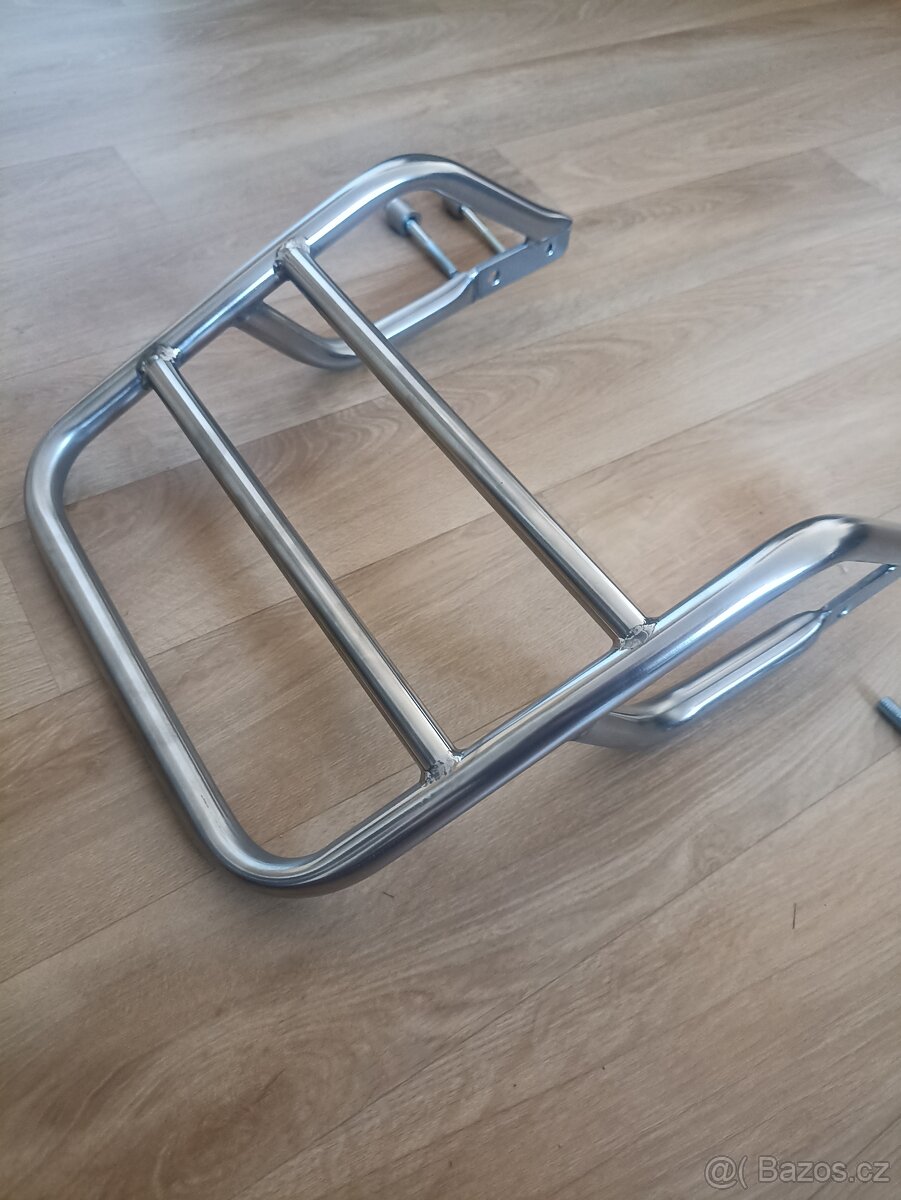 Zadní nerezový trubkový nosič na Suzuki GSX 1400 - 2