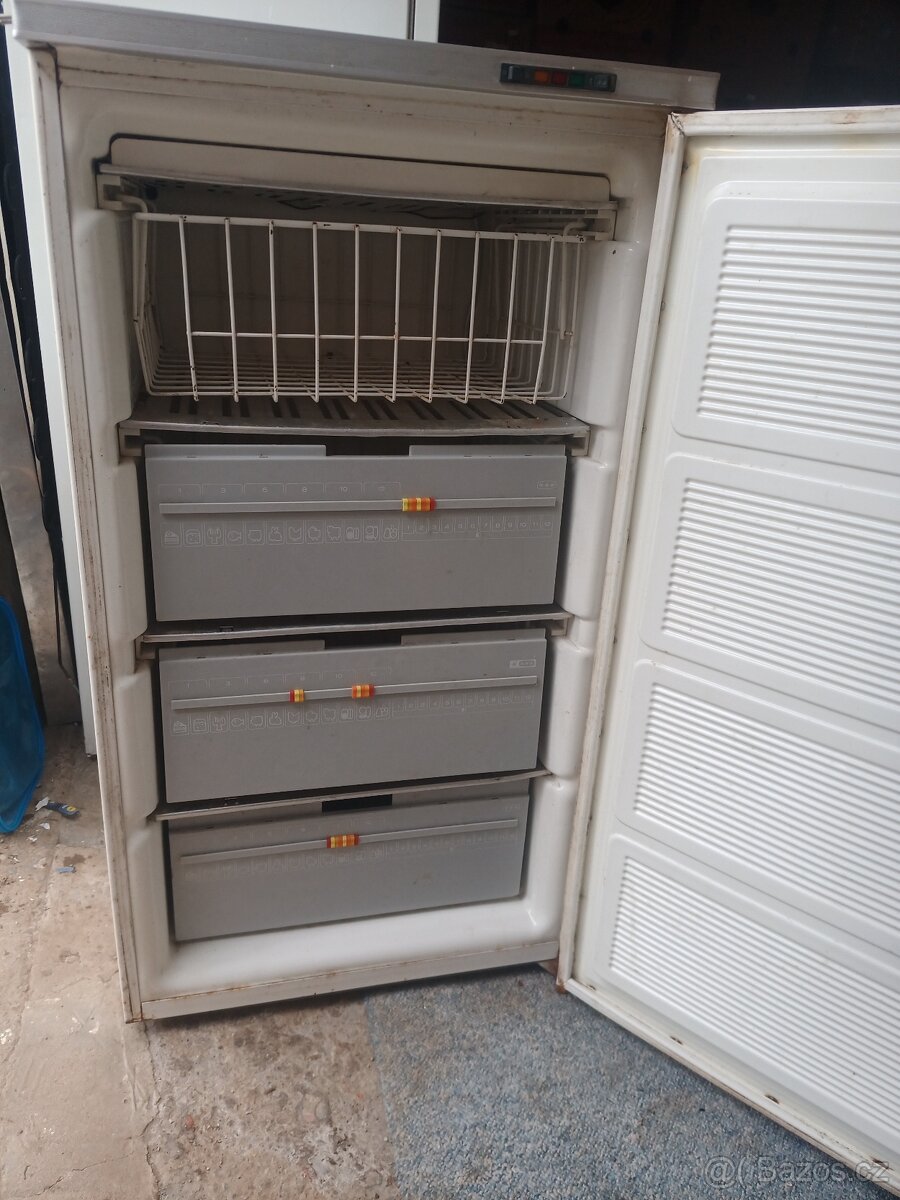 Mrazák - 4 šuplíky - 2