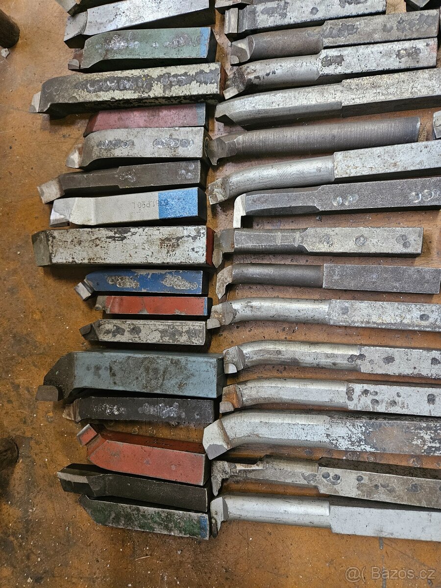 Nože na soustruh 99ks - 2