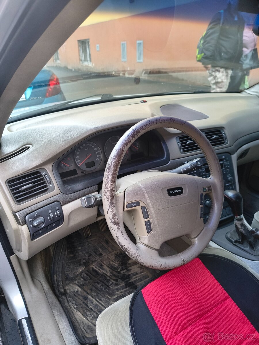 Auto Volvo S80 (na náhradní díly) - 2