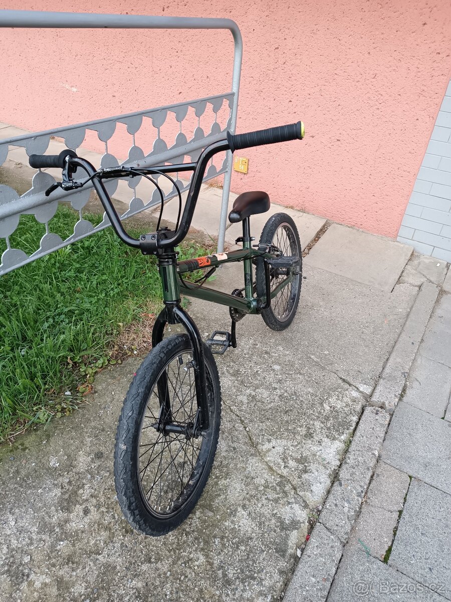 Dětské kolo 20 x 1,75 na skatepark. - 2