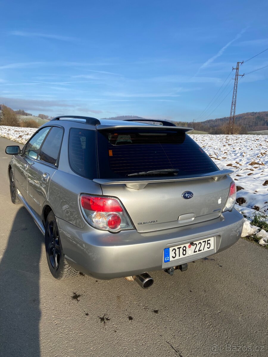 Subaru impreza 2.0r - 2