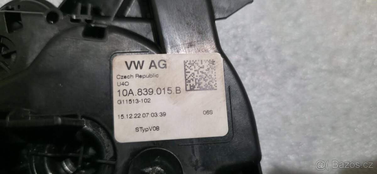 Levý zadní zámek dveří - 2