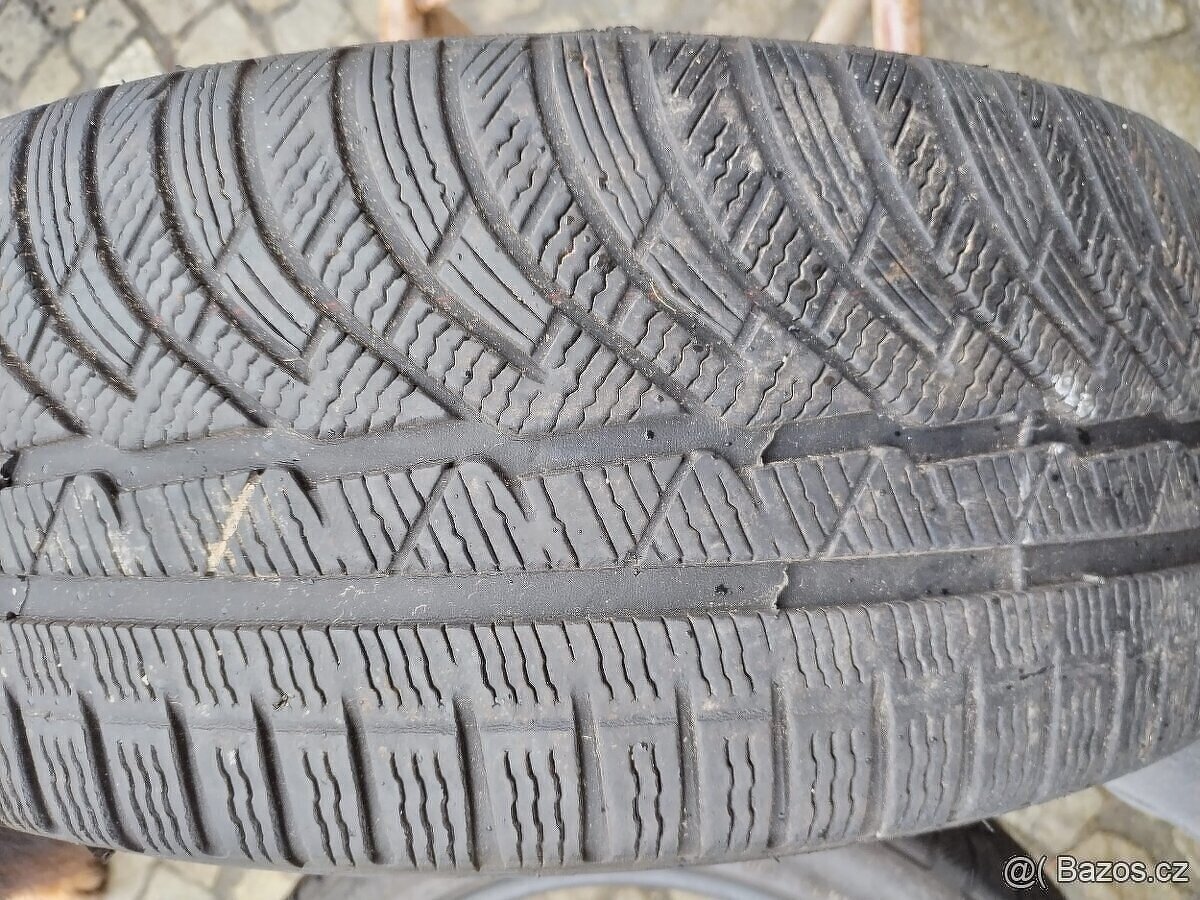 225/45/18 zimni pneu MICHELIN 225/45 R18 - 2